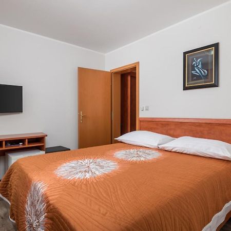 Guest House Ana Baska  Exterior photo